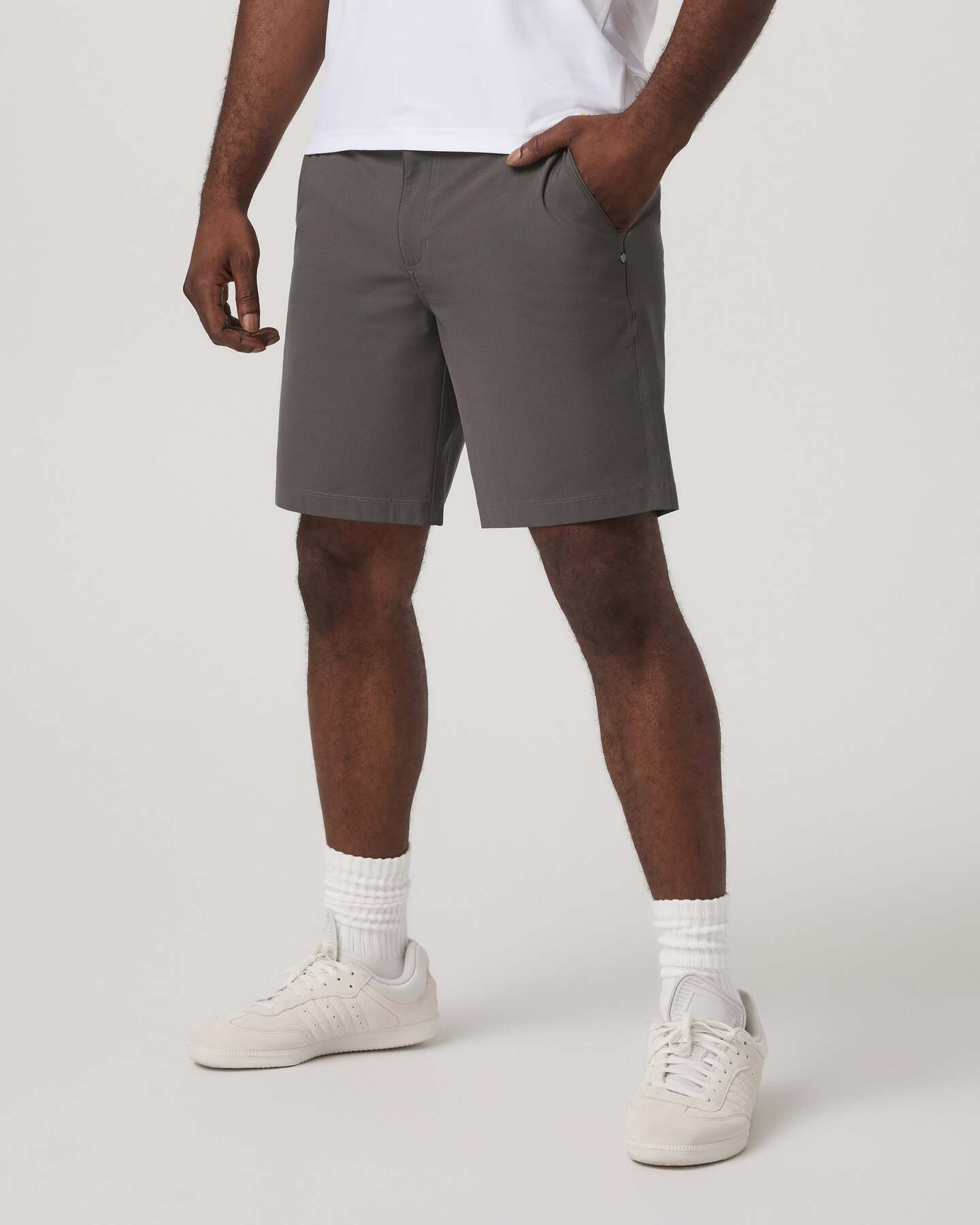 Vuori Meta Short 8"